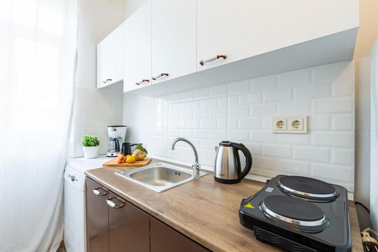 Colorful Flat With Excellent Location Near Trendy Attractions In Kadikoy Istanbul Exterior photo
