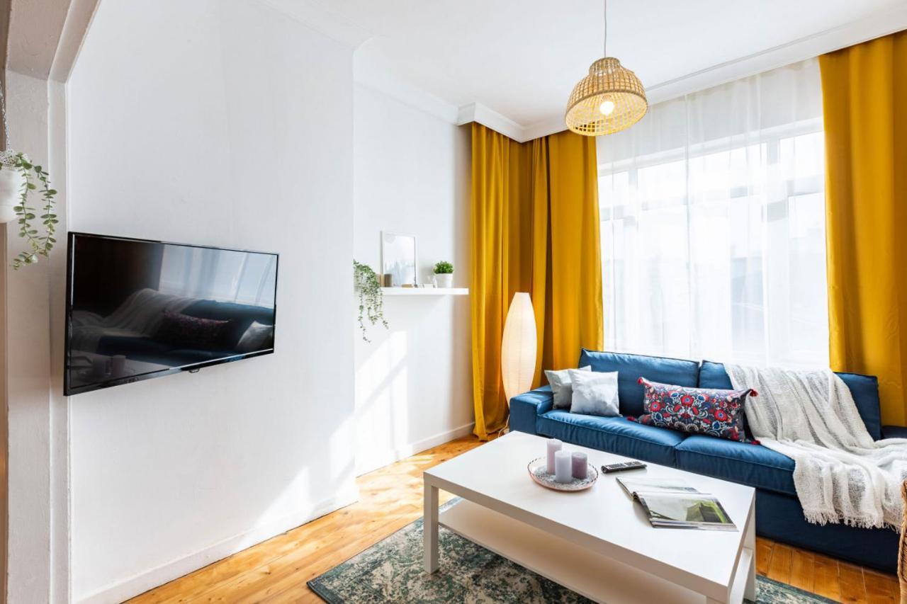 Colorful Flat With Excellent Location Near Trendy Attractions In Kadikoy Istanbul Exterior photo