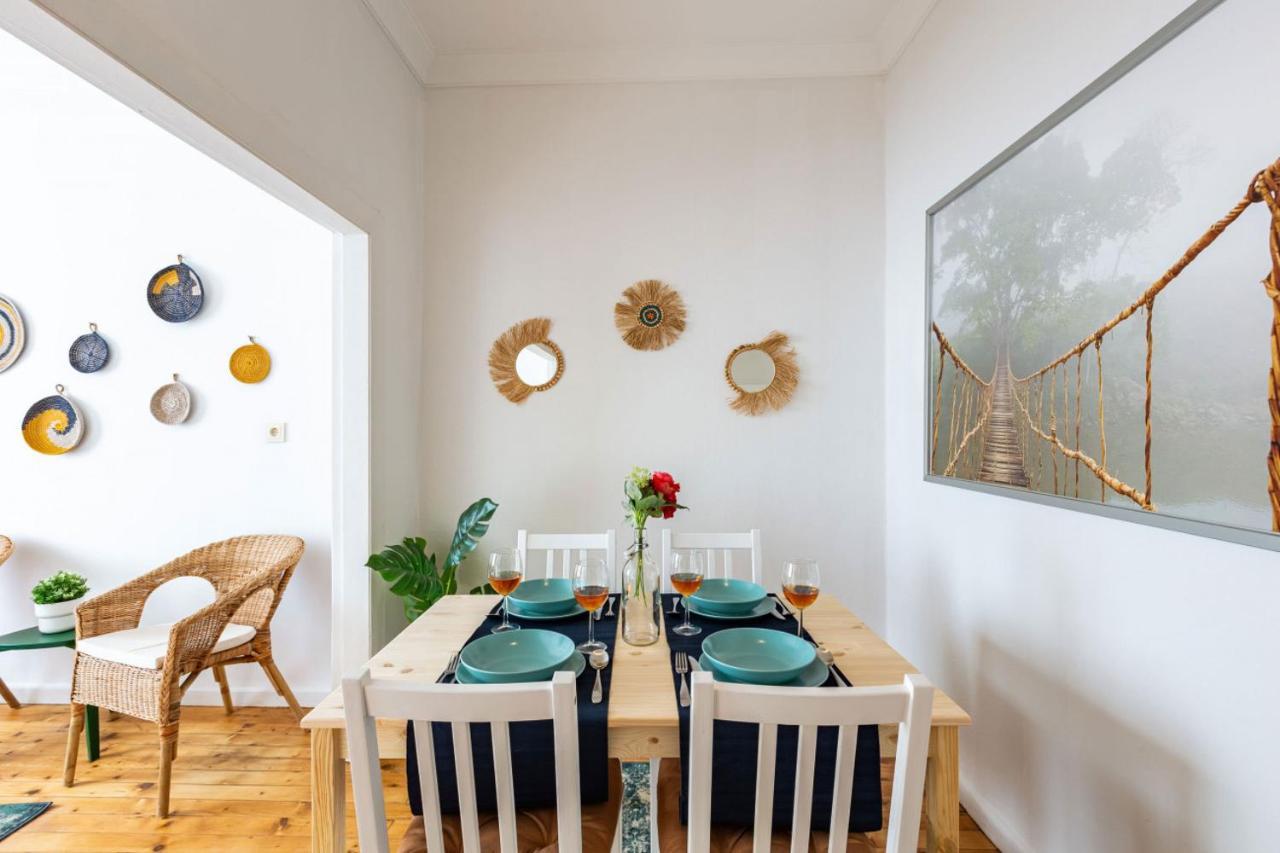 Colorful Flat With Excellent Location Near Trendy Attractions In Kadikoy Istanbul Exterior photo