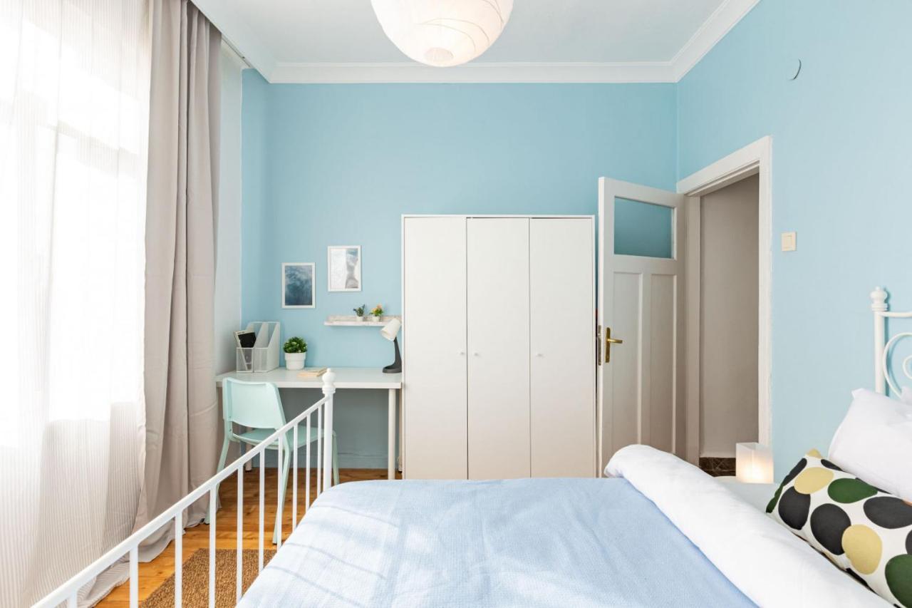 Colorful Flat With Excellent Location Near Trendy Attractions In Kadikoy Istanbul Exterior photo